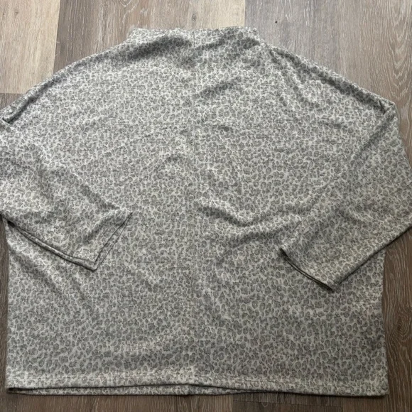 Banana Republic Gray Cowl Neck Sweater - Picture 2 of 4